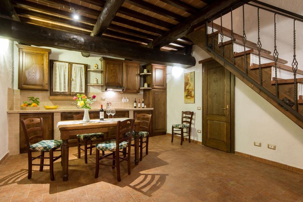 카스타니에토카르두치 Borgo Rurale San Giusto 게스트하우스 외부 사진