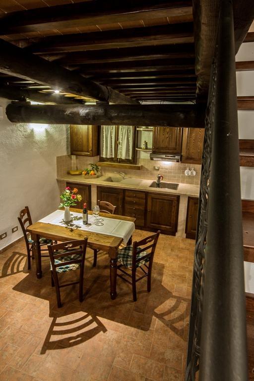 카스타니에토카르두치 Borgo Rurale San Giusto 게스트하우스 외부 사진