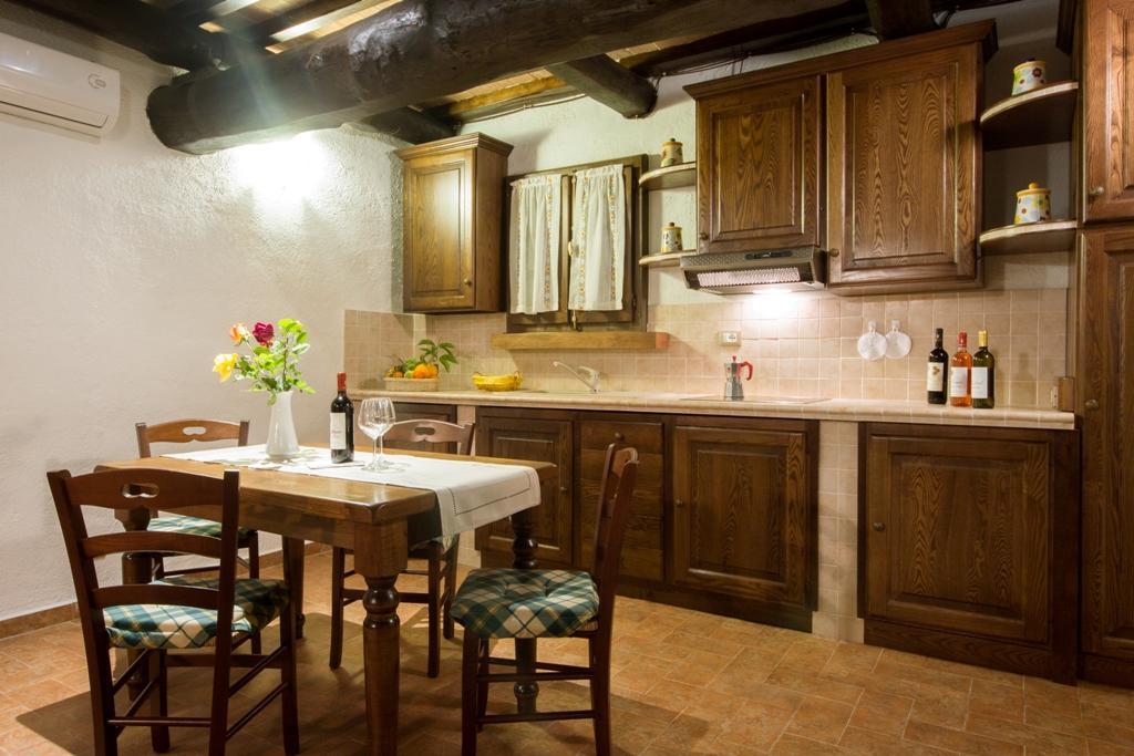 카스타니에토카르두치 Borgo Rurale San Giusto 게스트하우스 외부 사진